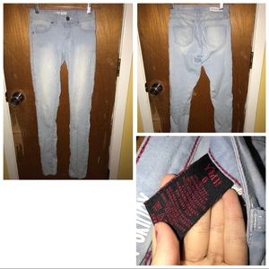 Light wash Skinny Jeans